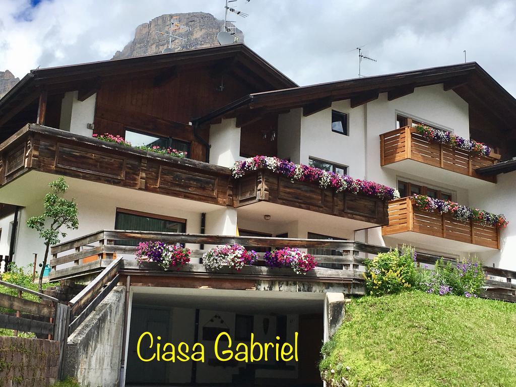 Ciasa Gabriel Apartment Colfosco Luaran gambar